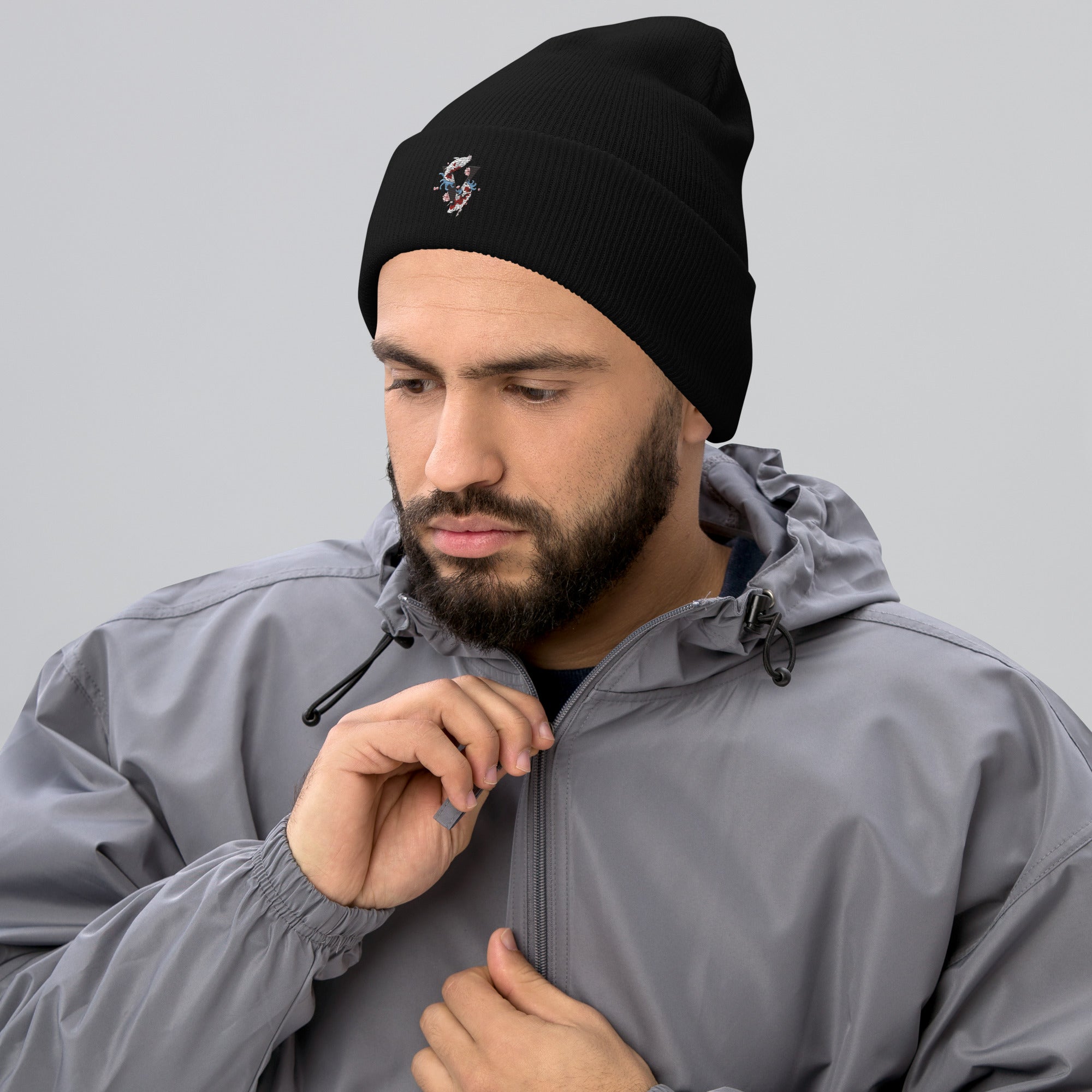 Bonnet noir à revert broder design koi Japon